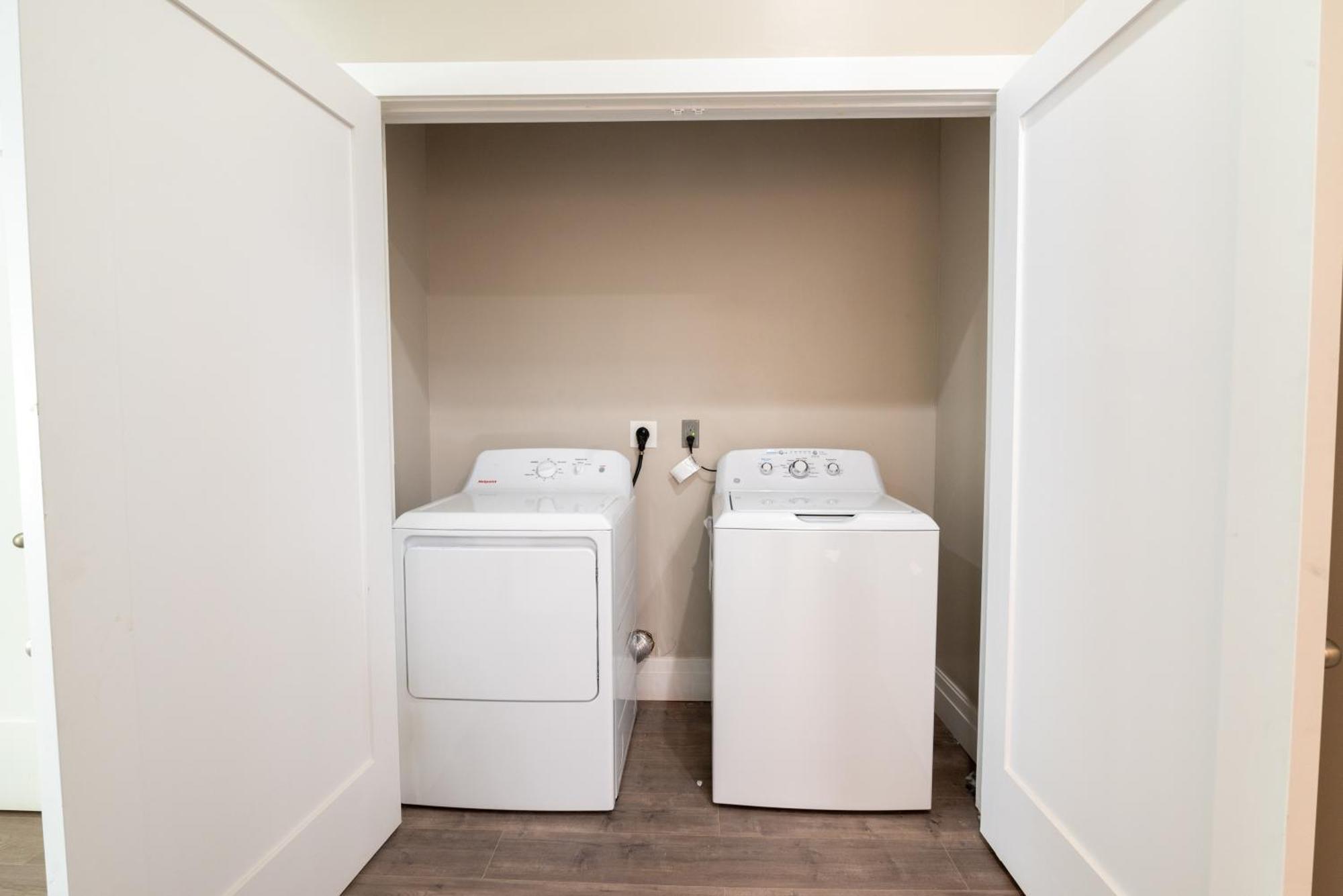 Charming 2br Bkyrd Near Williamsburg Apartamento