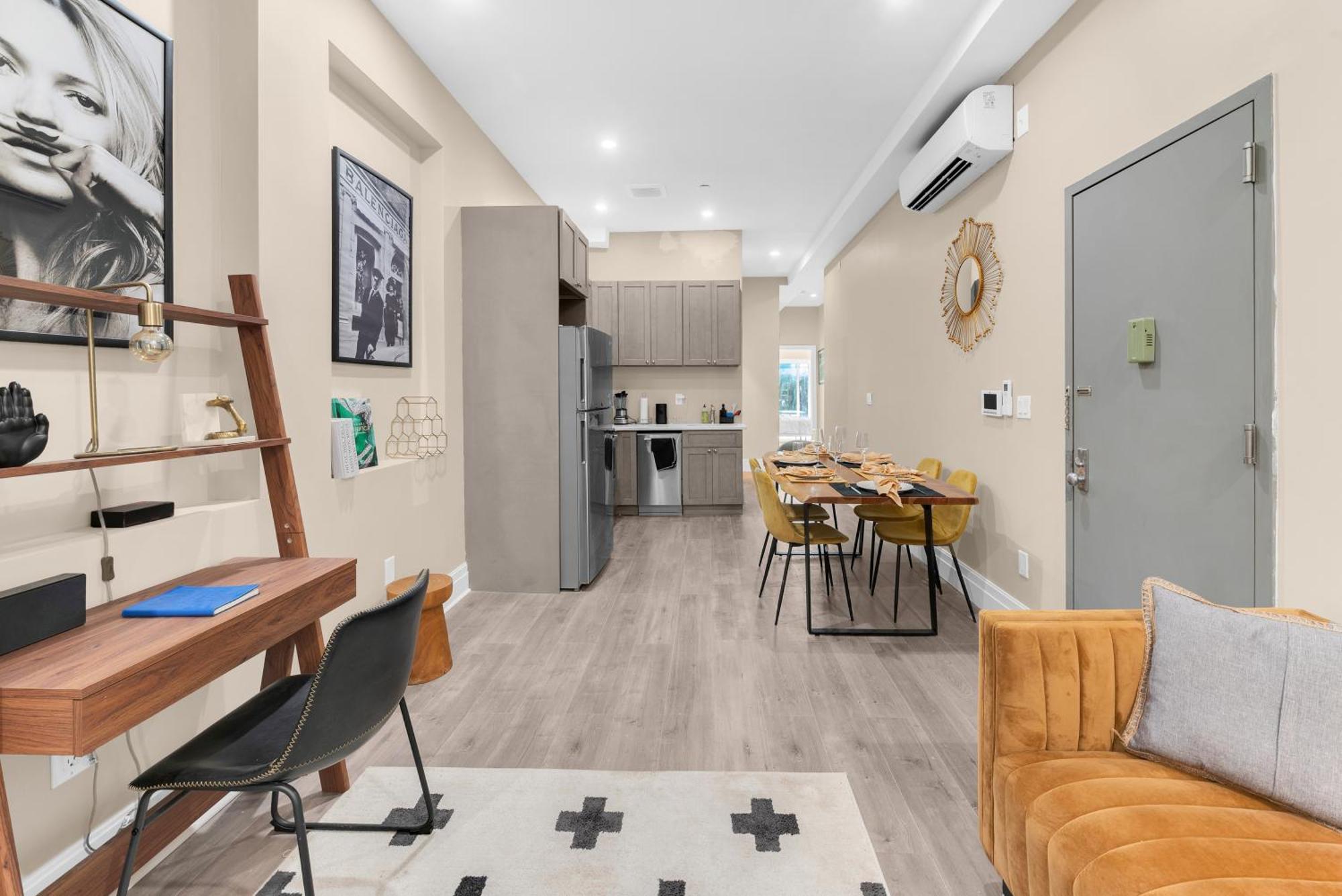 Charming 2br Bkyrd Near Williamsburg Apartamento *