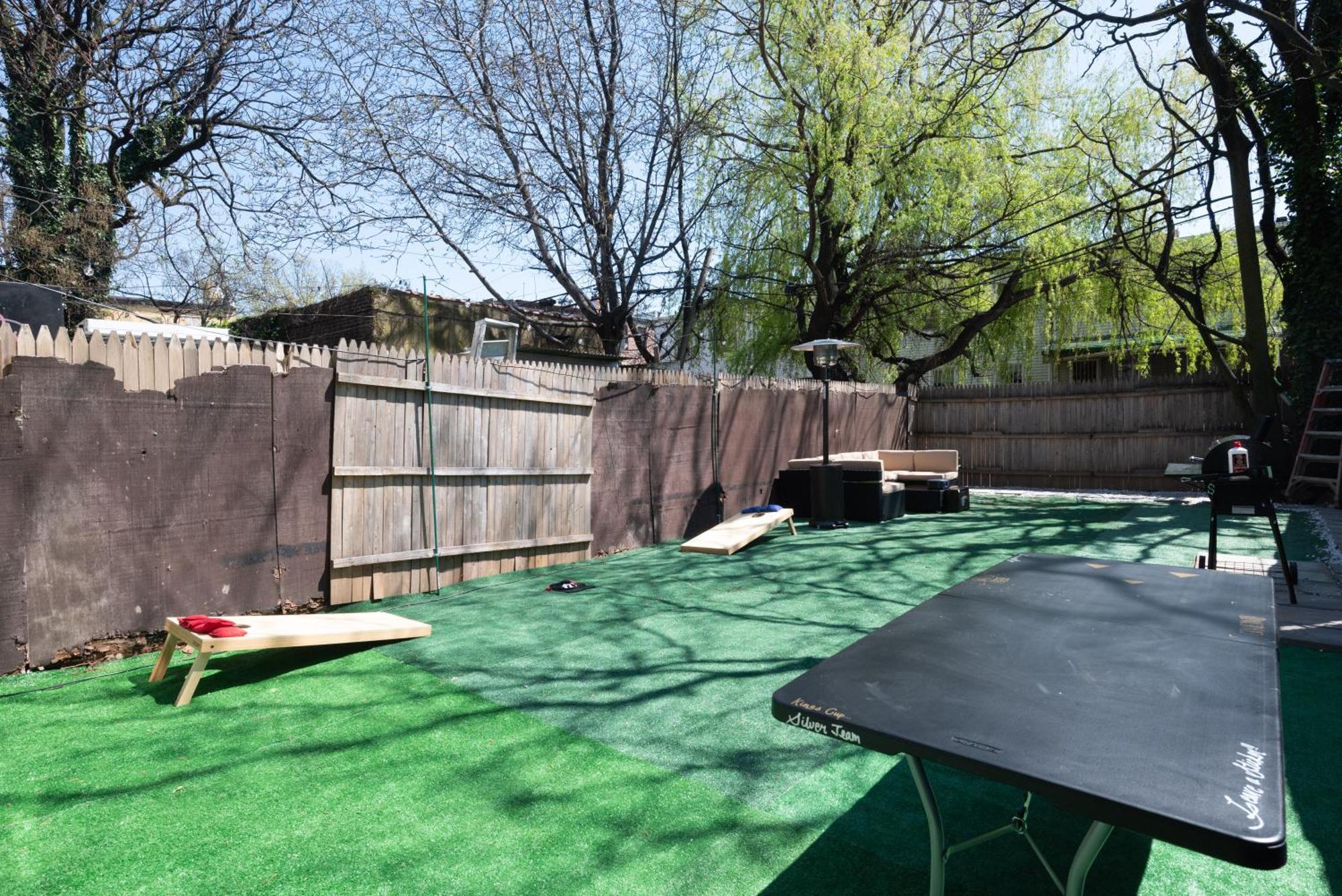 Charming 2br Bkyrd Near Williamsburg Apartamento